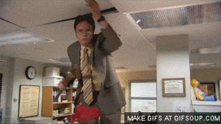dwight-schrute-weapons-o-gif.267217