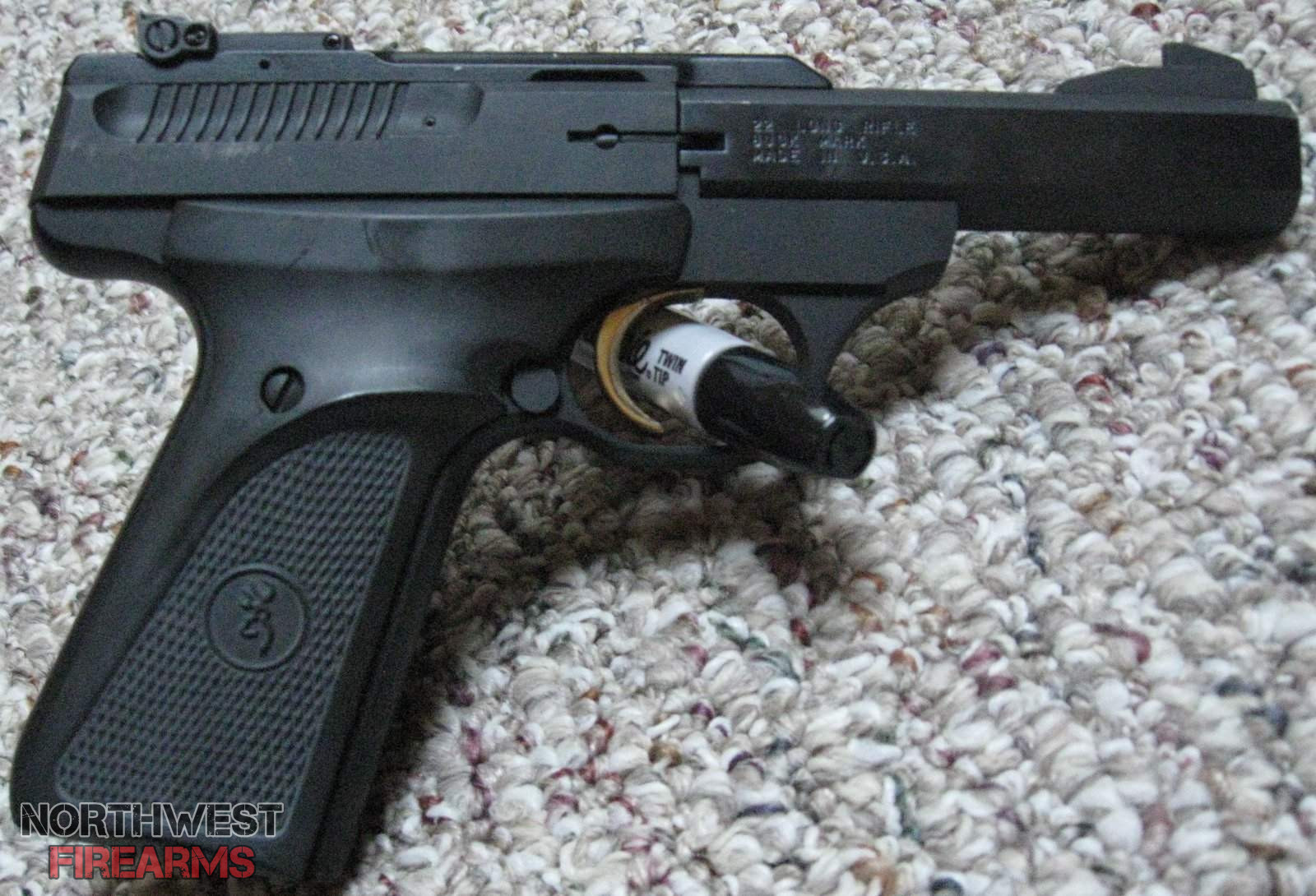 BuckMark_Right.jpg