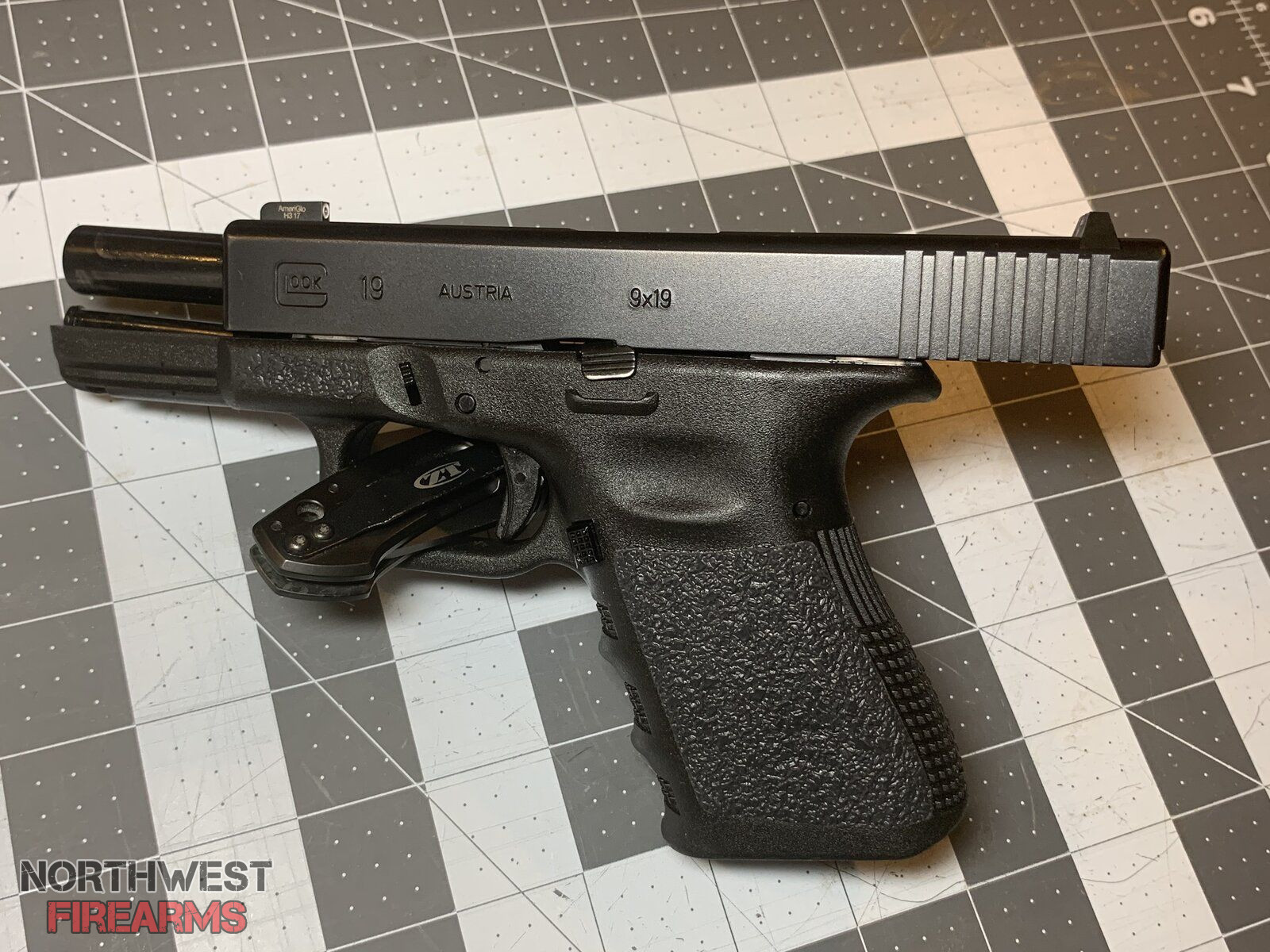 Glock 19.3 Slide-Lock.jpeg
